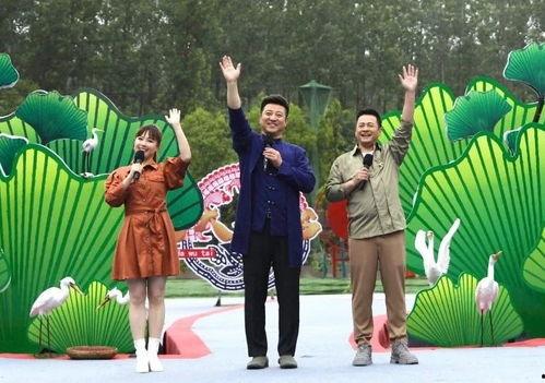 新疆吃瓜最新爆料视频,揭秘幕后真相，带你走进神秘瓜田