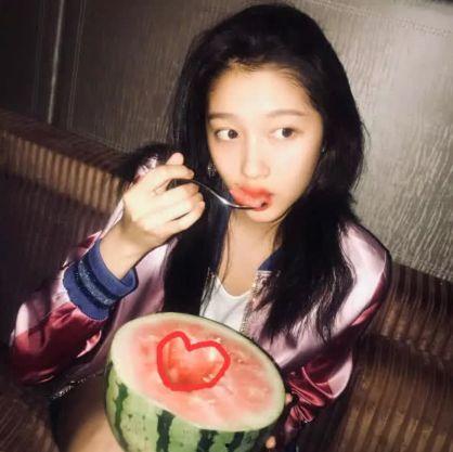 吃瓜爆料关晓彤
